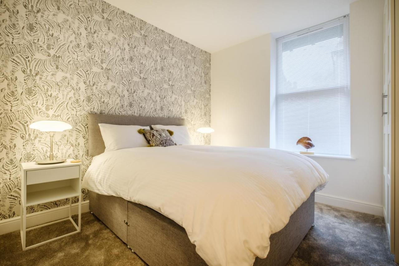 Flat 2, The Old Antiques Warehouse - Free Off-Site Health Club Access With Pool, Sauna, Steam Room & Gym Bowness-on-Windermere Esterno foto